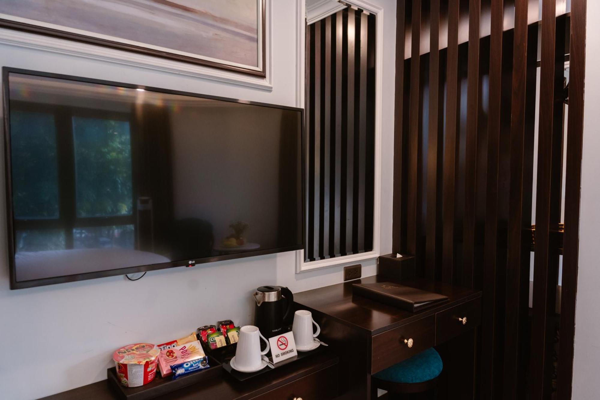 Hong Van Hotel Hanoi Exterior photo