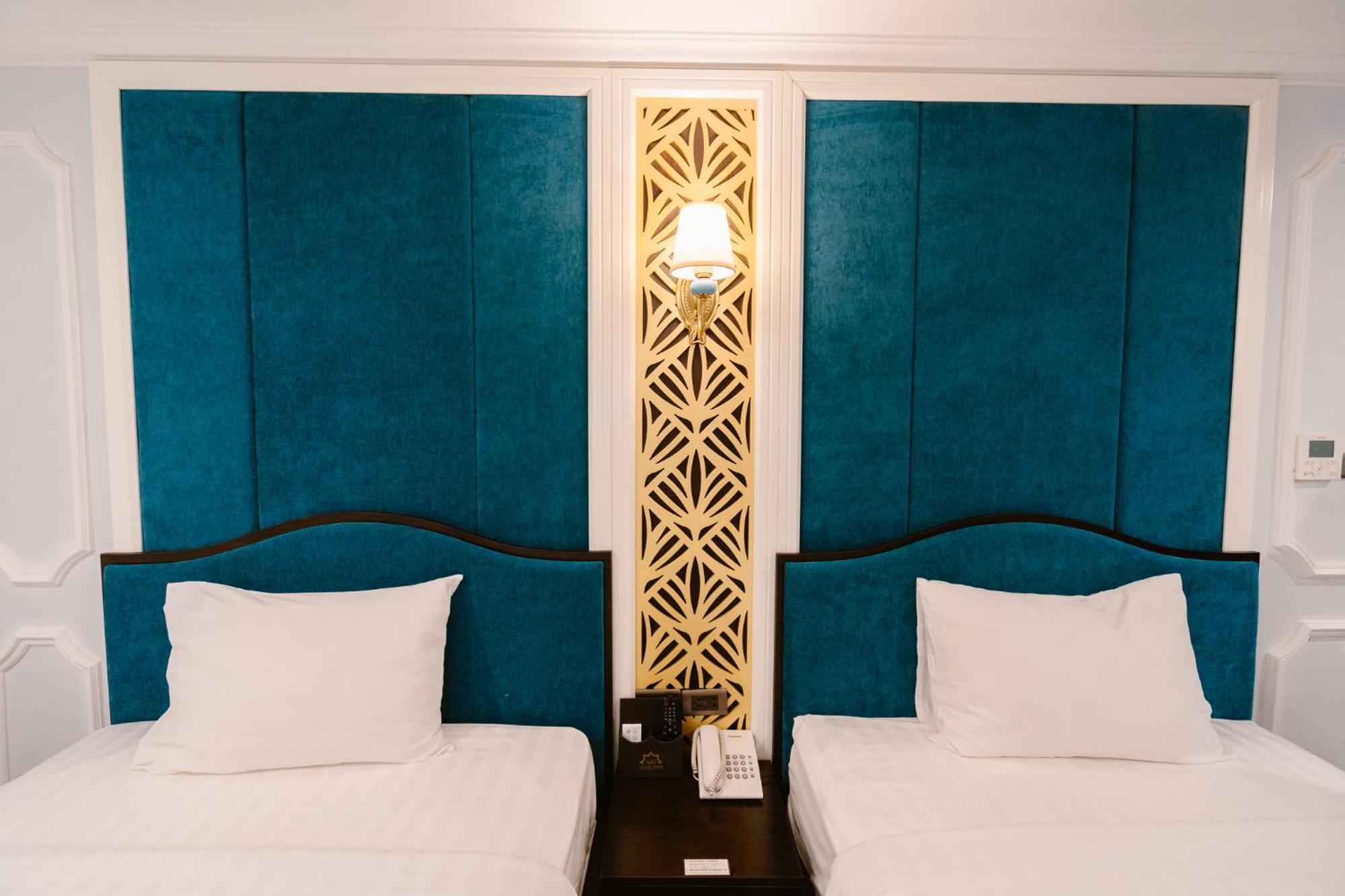 Hong Van Hotel Hanoi Exterior photo